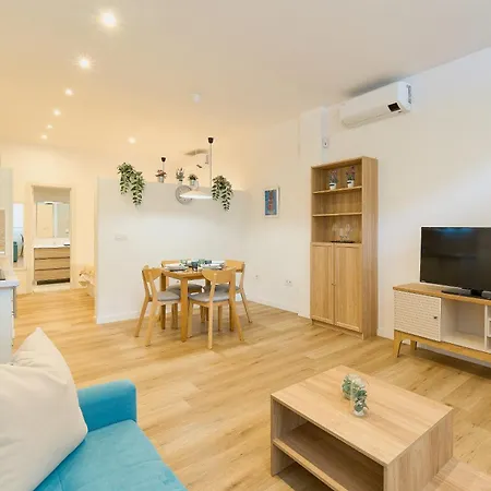 Kosta Homes - Carihuela Nest Torremolinos