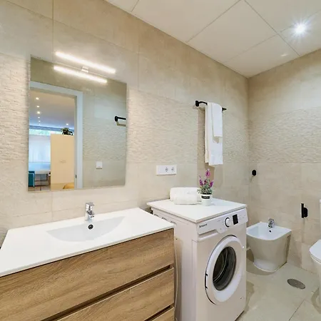Kosta Homes - Carihuela Nest Torremolinos
